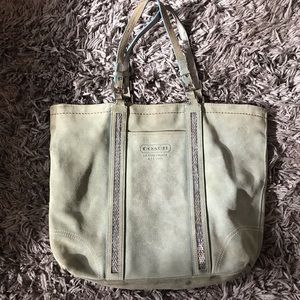 SUPER USED COACH BAG WITH FREE WRISTLET